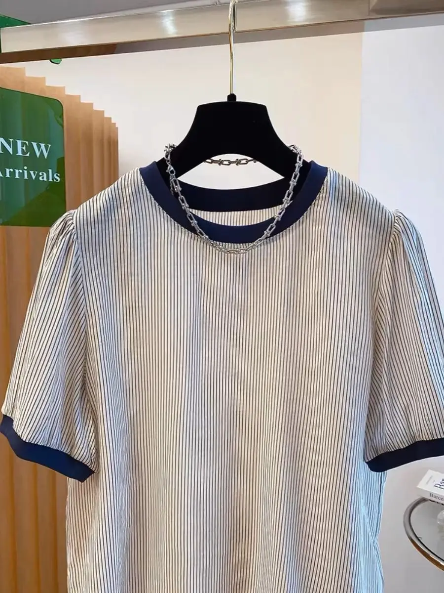 Nowa koszulka damska Ele Striped ort Sve na rok 2025, luźna, wyszczuplająca, codzienna bluzka w stylu koreańskim, okrągły dekolt, odprowadzająca pot, idealna na lato.