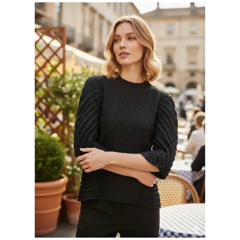 

Плиссированная футболка Miyake Plisse 2026, нерегулярная плиссированная футболка, новая темпераментная свободная блузка с круглым вырезом, однотонная женская блузка с веером