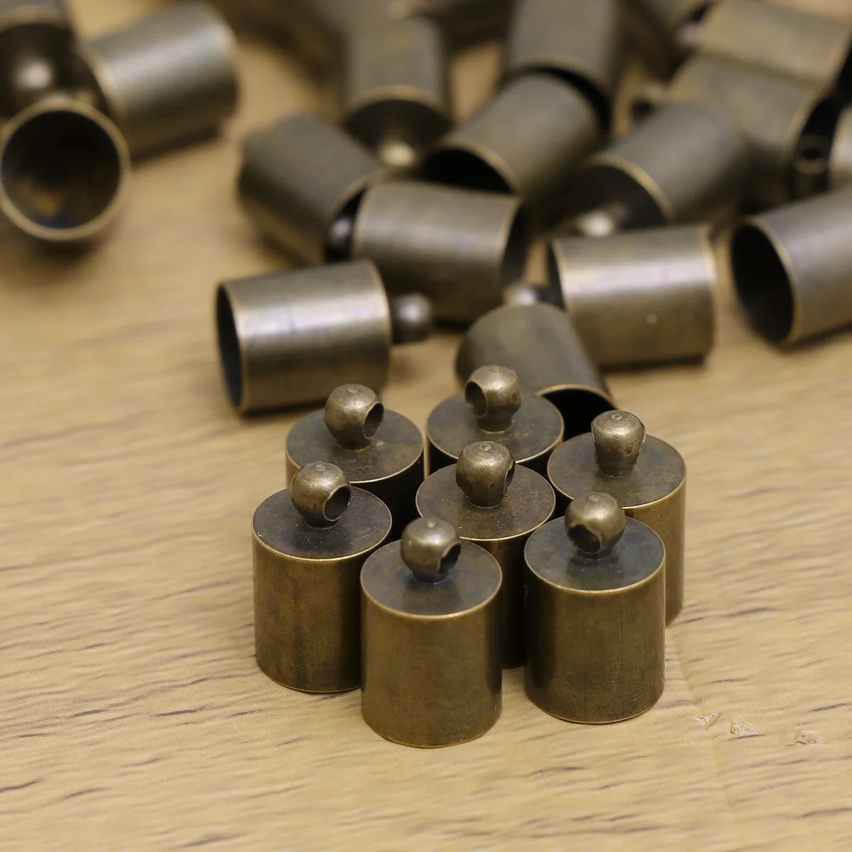 

50Pcs Solid Copper Round Cord End Caps Tassel Connectors for Suede Lace DIY Jewelry Making Crimp Beads Buckle Tips