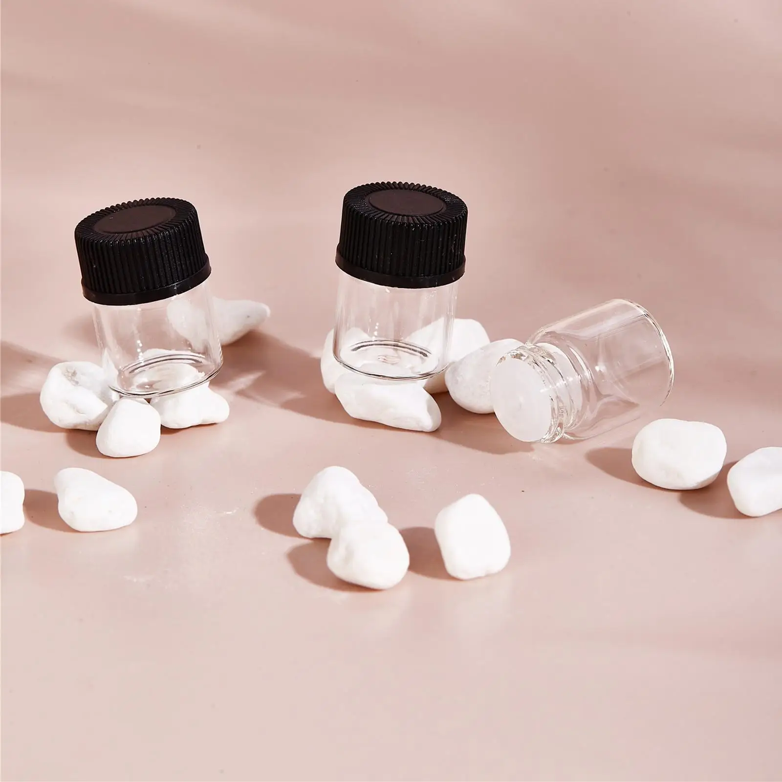 100 Pcs Small Glass Sample Bottles with Secure PP Caps and Orifice Reducers for Essential Oils Perfume Aromatherapy Travel