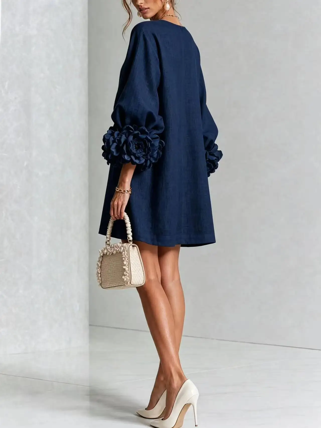 Damen Französisches 3D-Blumenkleid mit Laternenärmeln aus Baumwolle und Leinen, Rundhals, einreihig, locker geschnitten, kurzes Urlaubskleid für mollige Frauen – Detail 5