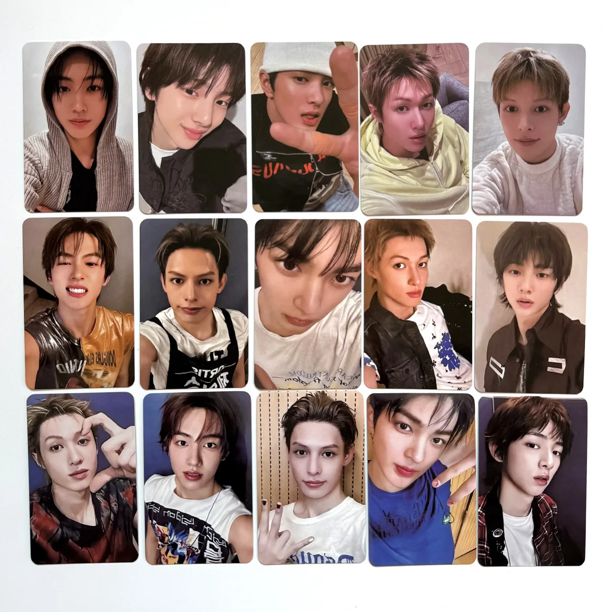 5pcs CORTIS PhotoCards YIZHIYU Loja Cartões de sorte WVS Loja Cartões de benefícios SEONGHYEON KEONHO JAMES Coleção de fãs