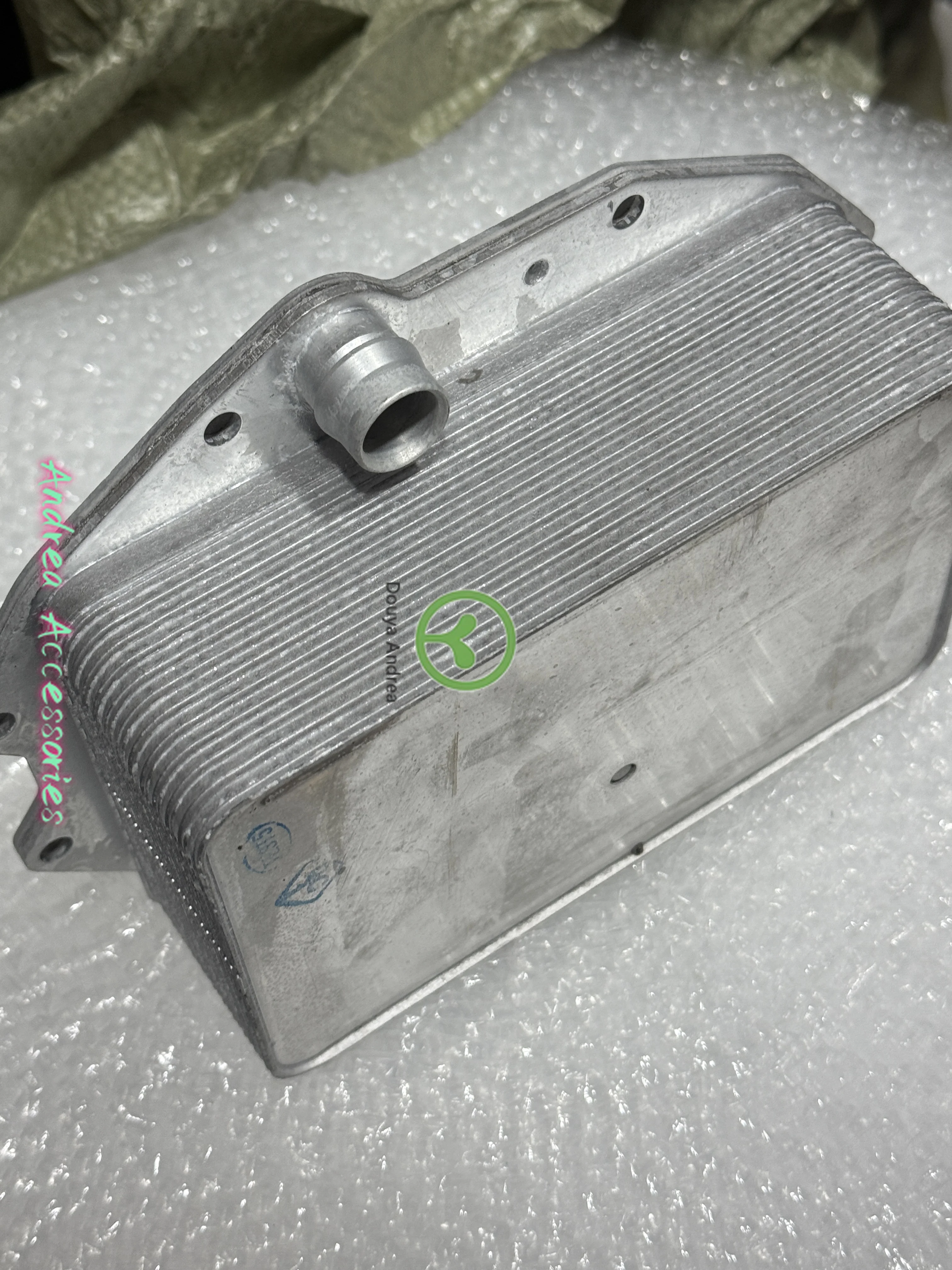 مبرد الزيت الممتاز عالي الأداء OEM 06M117015N لنظام تبريد المحرك Au di S6 S7 RS5 Por sche Cayenne Macan Panamera #3