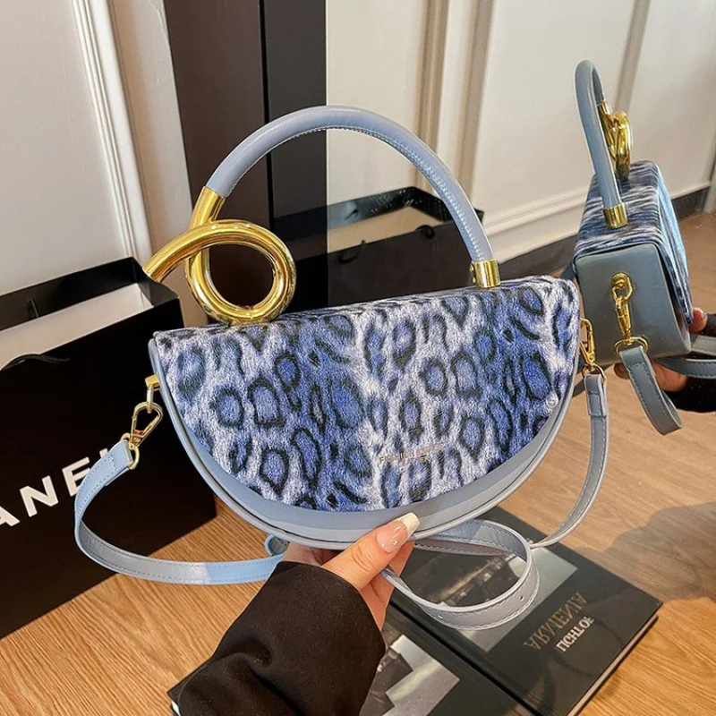 กระเป๋าสะพายข้างหนังผู้หญิงอเนกประสงค์ Elegant Classic ไหล่ Messenger สไตล์สําหรับสุภาพสตรีทุกวัน