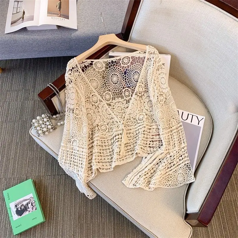 Real Shot Large Size Hollow knitted Blouse Women's 2026 Summer Loose Air-Conditioning Shirt Design Sense With Lace Hook Flower