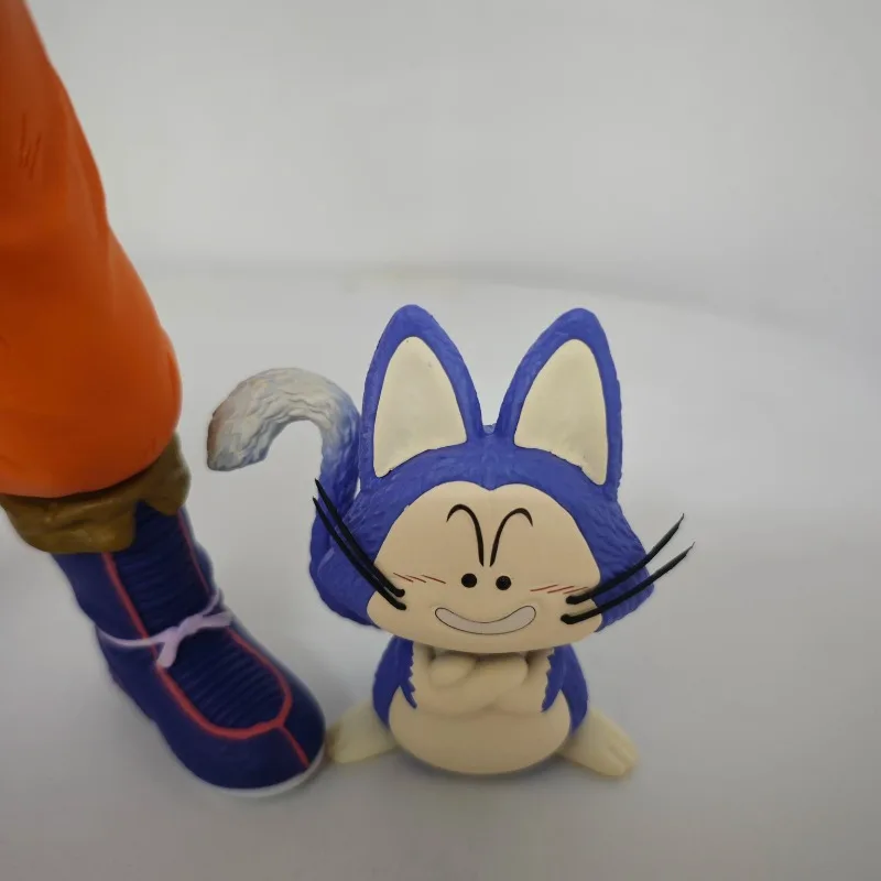 Duże potwory w serii Energy bu, winylowe pluszaki, zawieszki, pudełka, figurki z zakrytymi twarzami, breloczki, prezenty.