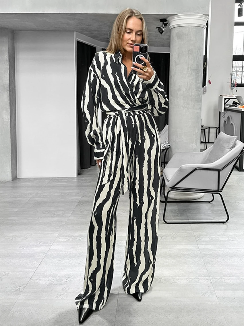 

Marthaqiqi Striped Female Sleepwear Set Turn-Down Collar Pajamas Long Sleeve Nightie Lace Up Nightwear Pants Women Pyjamas Suits