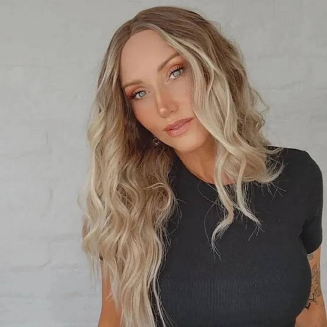 26-Inch Synthetic HD Lace Front Wig Honey Ash Blonde Loose Wave Pre-Plucked Natural Hairline Heat Resistant Daily Wear for Women