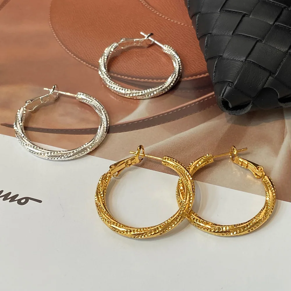 

Minimalist Exaggerate Twist Hoop Earring for Women 925 Sterling Needle Geometric Round Dangle Earrings Daily Wear Jewelry