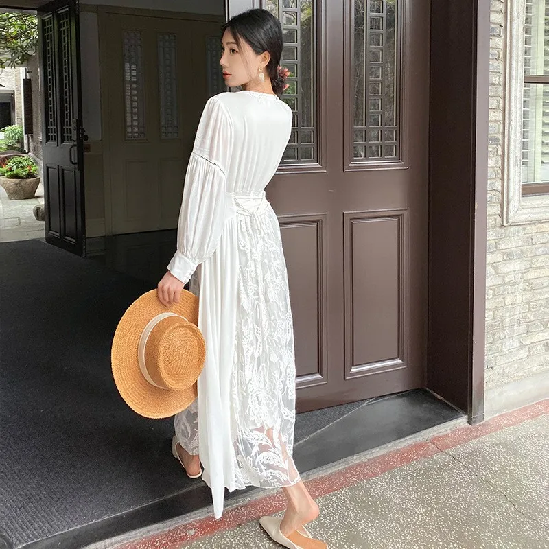 2025 New Spring Summer White Lady Dress Retro Waist Lace Stitching V-neck Dresses Embroidery Boho Long Dress Women Vestiods
