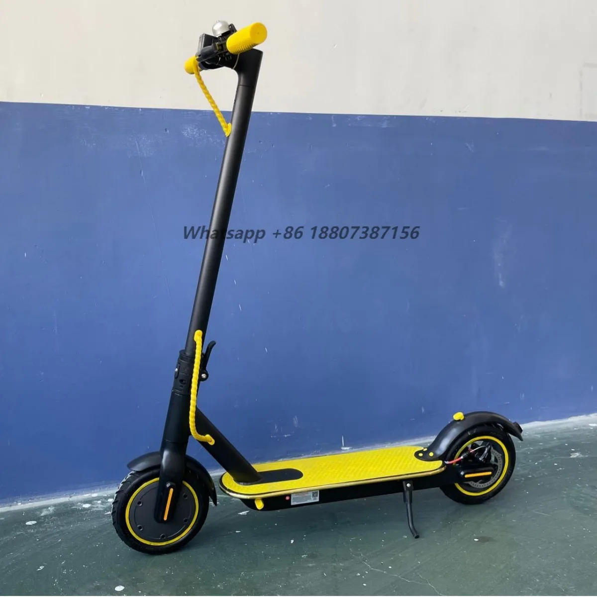 

Overseas Wholesale Brushless Electronic Adult Folding Electric Scooter with Smart Control and Mini Design Elektrikli Scooter