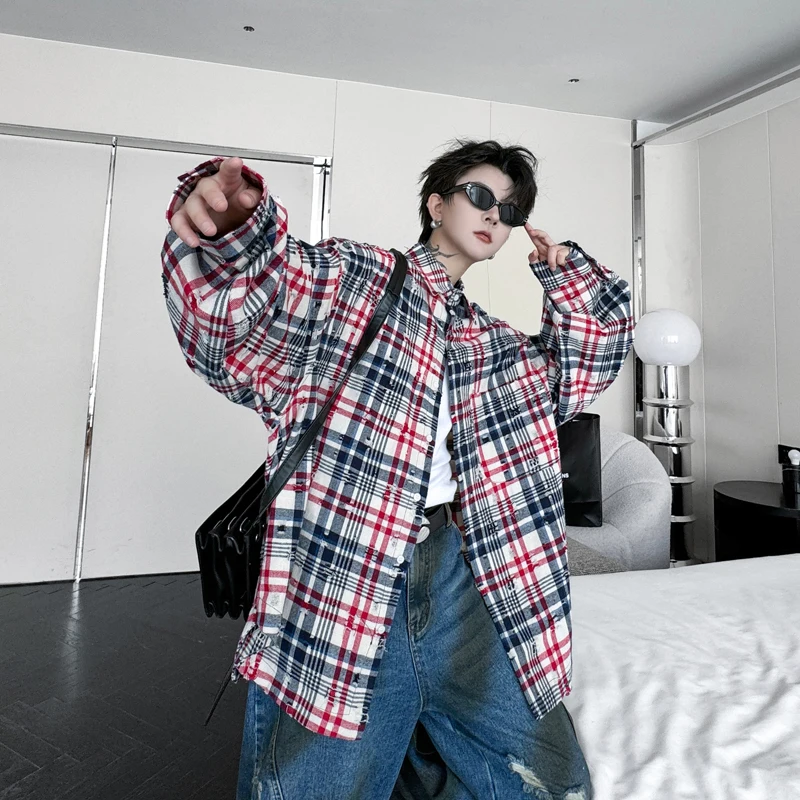 

Casual American Color Blo Plaid Long Sve Men's irt Loose Fit Hole Design Korean Sle ular Internet Red irt