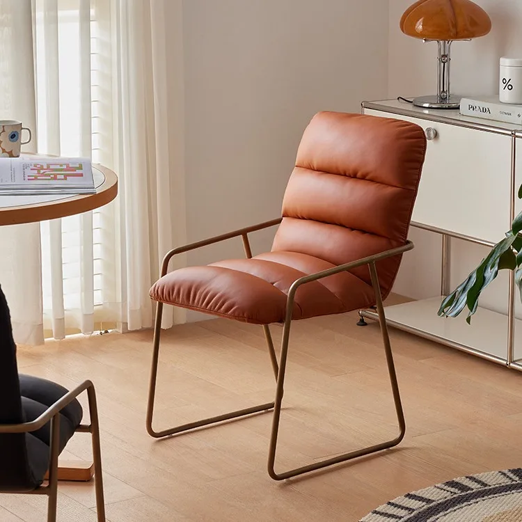 Silla de comedor antigua de lujo, ligera, nórdica, expresión, respaldo retro de metal moderno