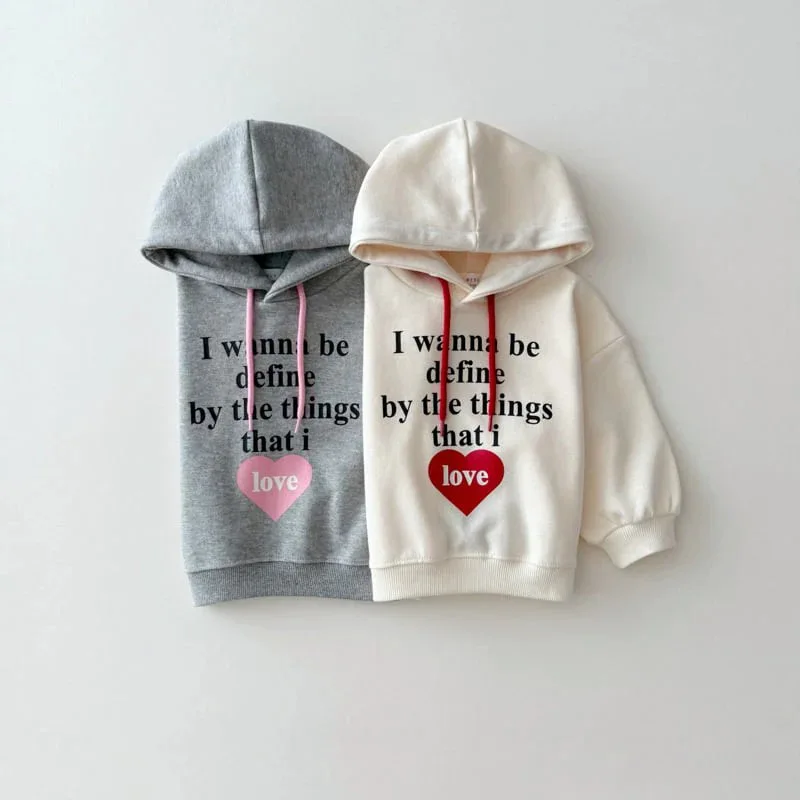 

2025 Autumn New Girls Heart Letter Hooded Sweatshirt Cotton Children Long Sleeve Loose Hoodie Kids Casual Pullover Baby Clothes