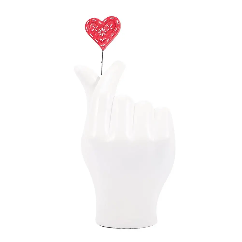 

Heart Gesture Figurines Romantic Resin Statues Home Decor Valentine Gifts Minimalist Elegance Material Bedroom Hotel