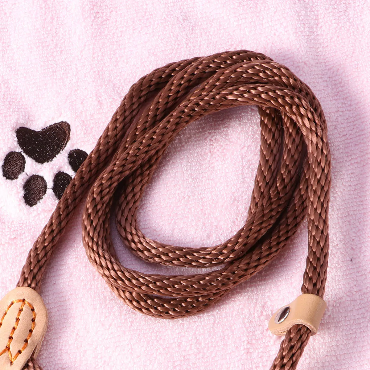 

Nylon Dog Training Leash Coffee Color Heavy Duty Sturdy Design for Medium Large Dogs Neck Perimeter Adjustable Metal Buckle Pet