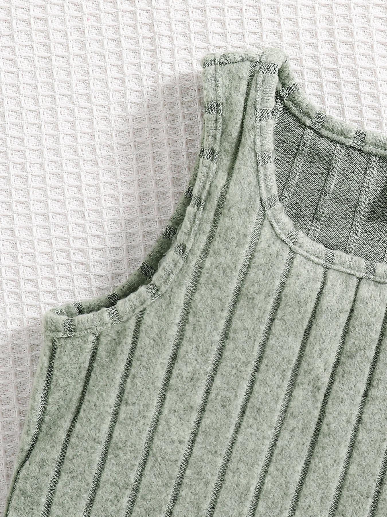 Spring and autumn new girls fashion knitted solid color pit strip mid-collar long-sleeved shirt + sleeveless vest casual dress 2 image 6