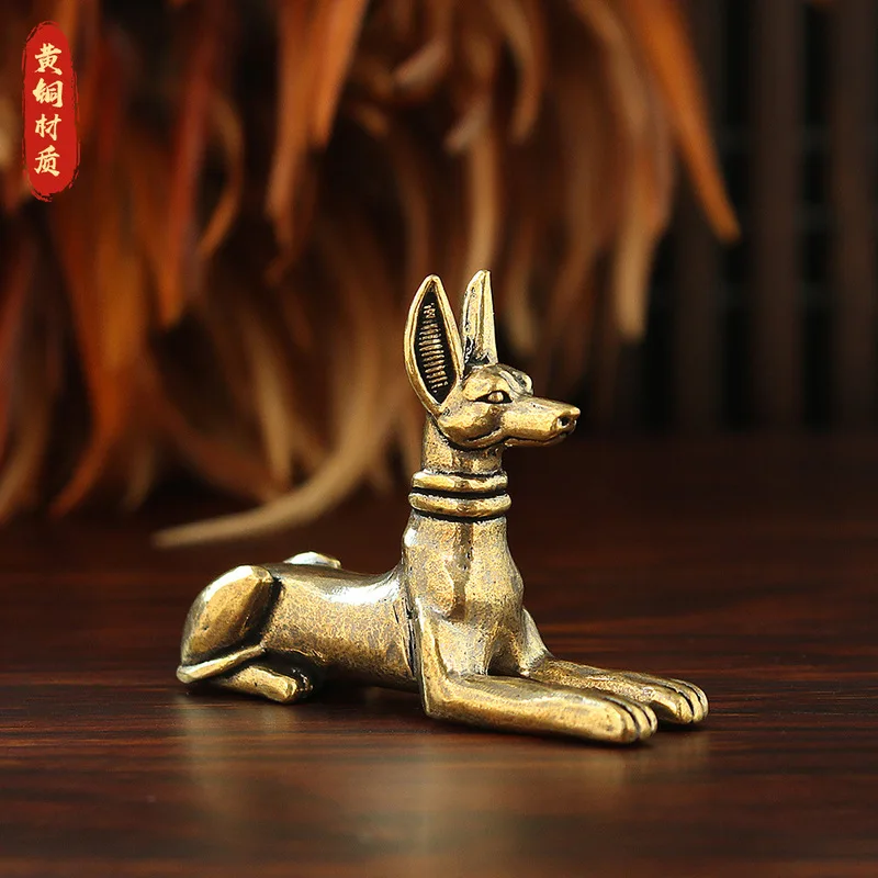 Brass Doberman figurine, a high-end and unique copper craft, perfect for decorating entryways, wine cabinets, or tabletops. Avai