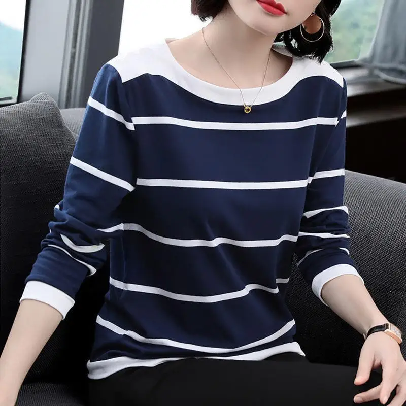 2023 Fashion New Autumn and Winter Versatile Temperament Women\'s Clothing Round Neck Long Sleeve Oversize Casual Striped T-shirt