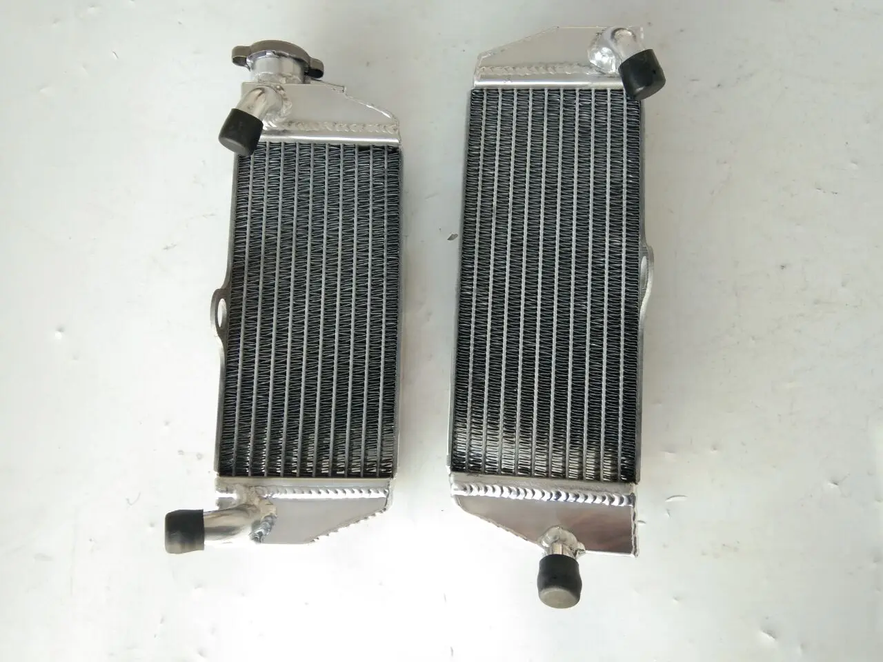 

For 1992-1994 HUSQVARNA WR125 WR250 WR360 WR 125 250 360 Aluminum Radiator Cooler Cooling Coolant 1992 1993 1994