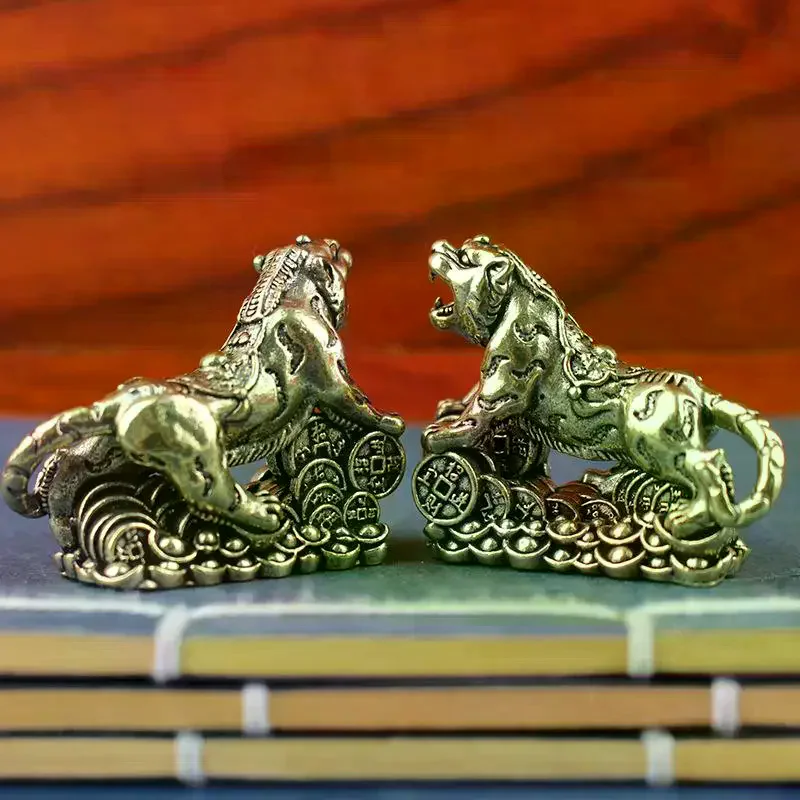 Brass Tiger Desktop Decoration Living Room Tea Table Sculpture Metal Craft Home Decorations Chinese Zodiac Tiger Statue