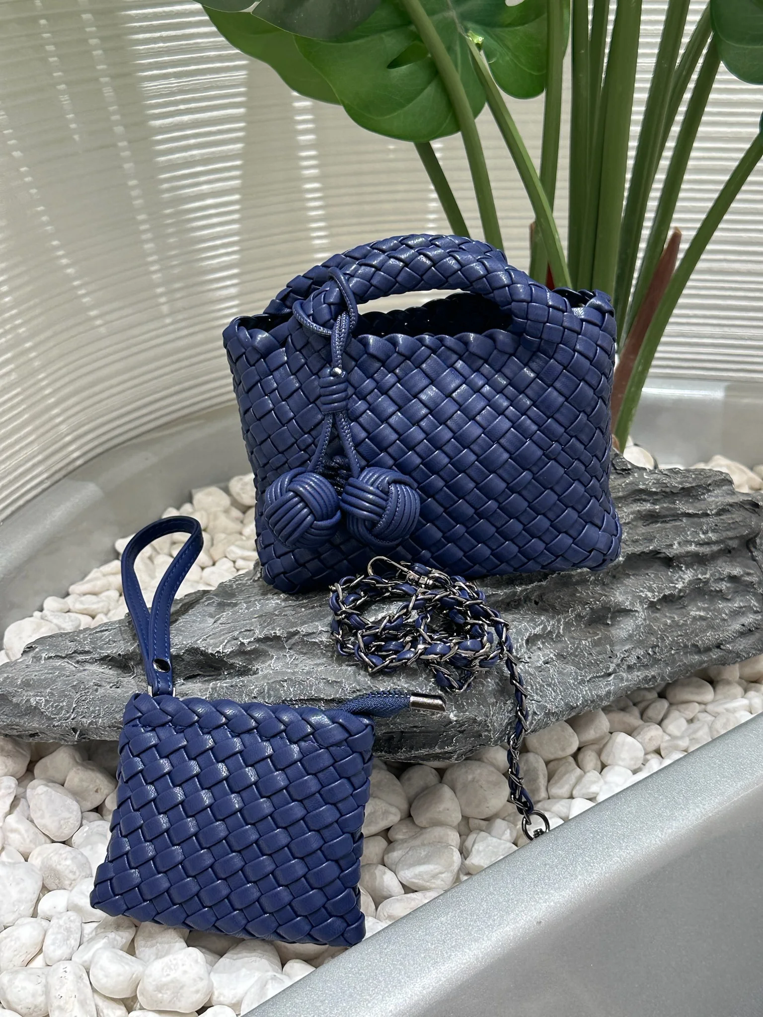 

Woven Crossbody Bags for Women Handwoven Small Purses for Women PU Leather Handbag Trendy Handbag