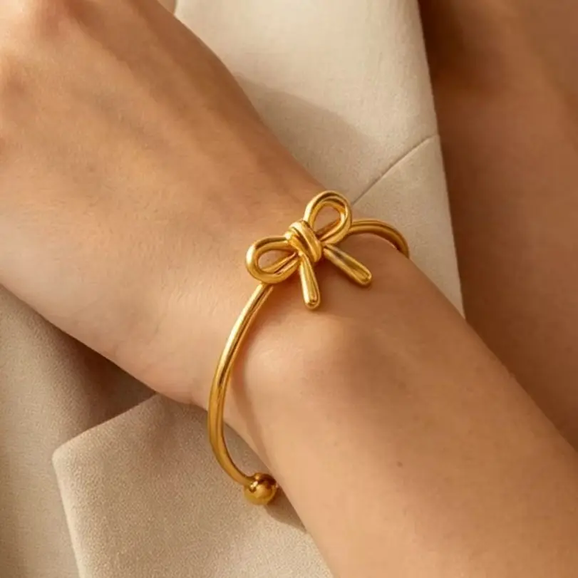 Modische Armreifen mit Schleifenknoten für Damen, goldfarben, aus Edelstahl, Schleifenknoten-Armreif, Hochzeits- und Weihnachtsschmuck, Geschenk.