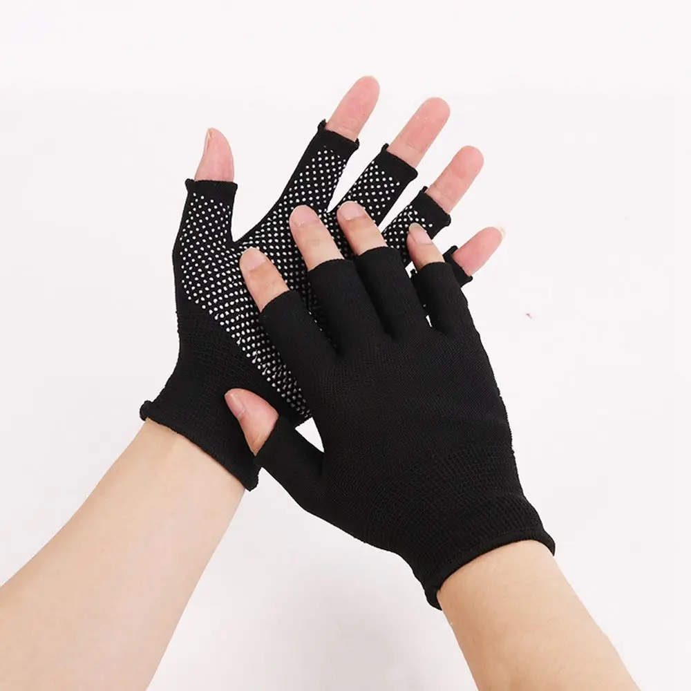 

Climb Mountains Solid Color Windproof Sun Protection Nylon Gloves Men Elastic Gloves Non-slip Mittens Half Finger Gloves