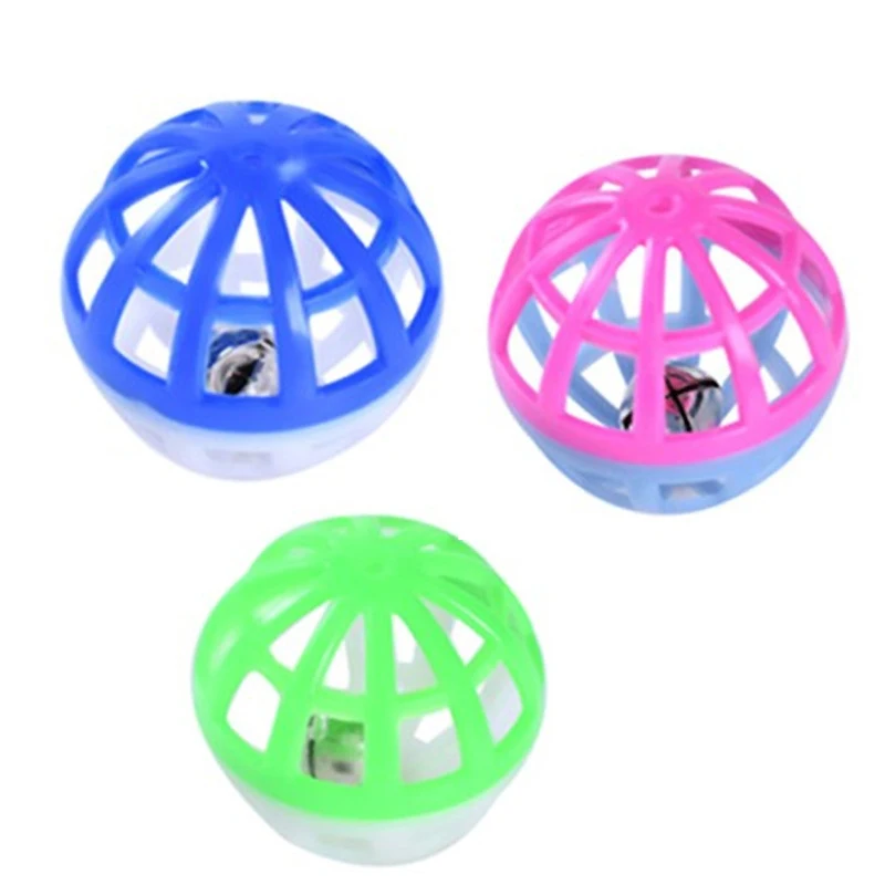 Juguete de plástico con sonido para gato, pelota redonda ahuecada de colores con campana pequeña, 10 unidades por Set