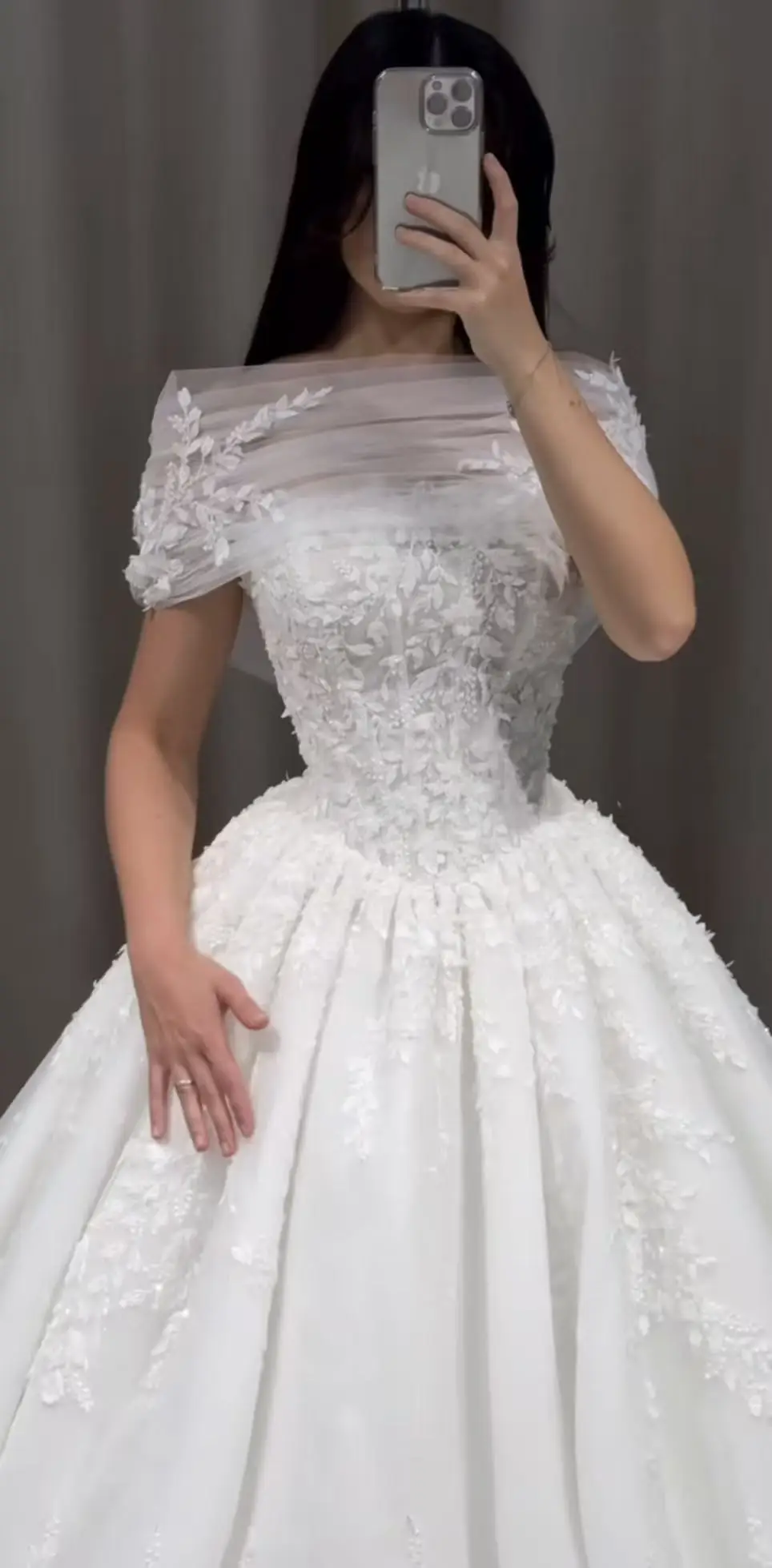 Jane Eyre fuera del hombro preciosos apliques de encaje de tul Vestido de novia hecho a medida 2025 Vestido de baile Vestido de novia