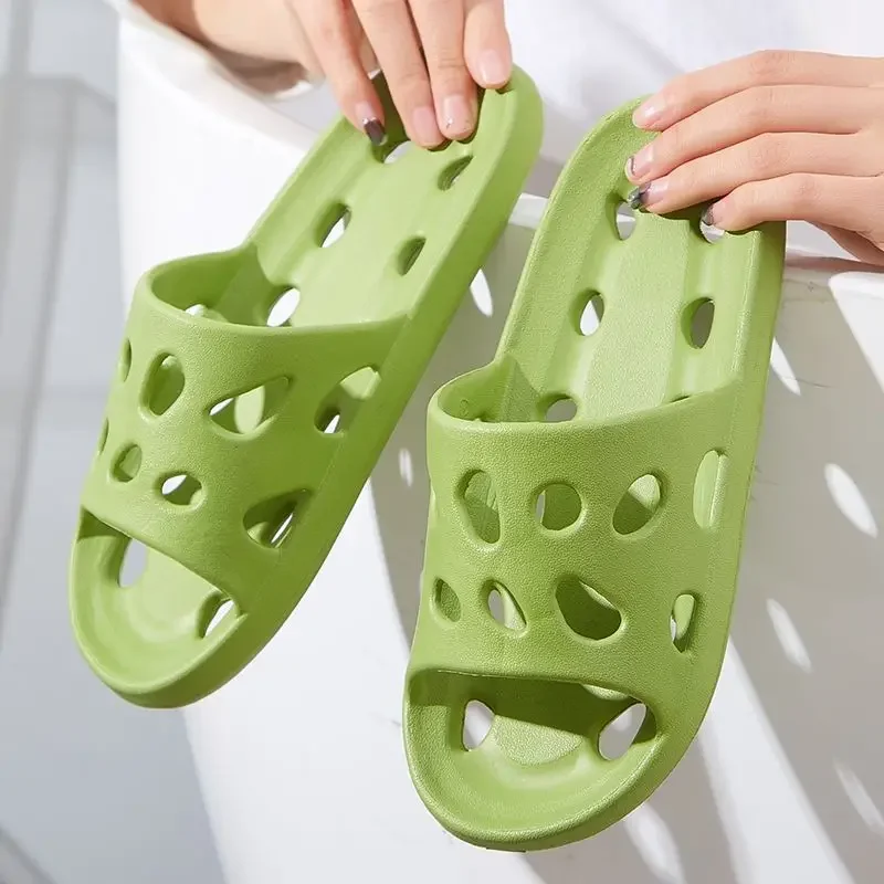 Bathroom Slippers Women Leaking Sandals Cheese Slides Summer Eva Shoes For Men Soft Anti-Slip Flip Flops Couples Indoor Slipper