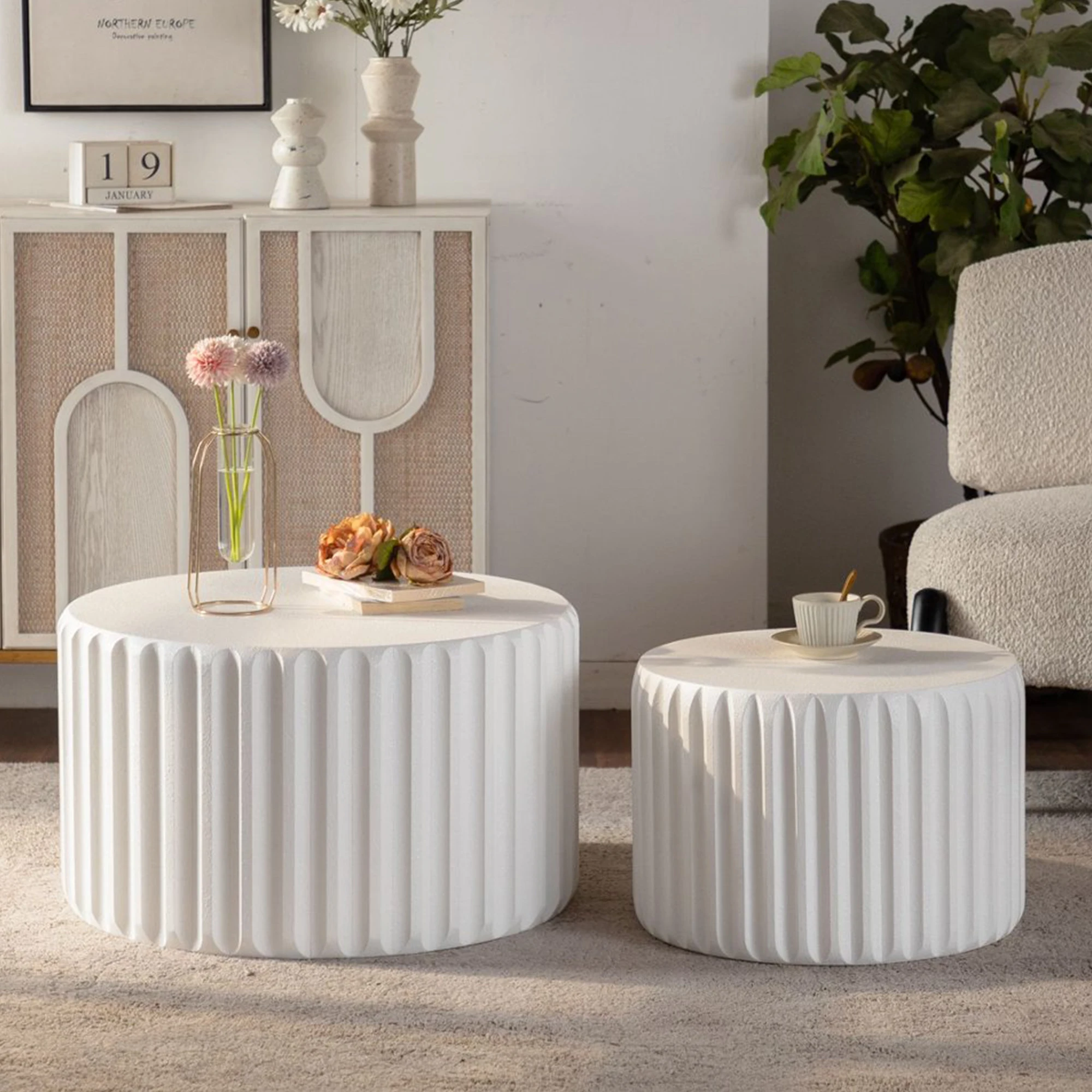 White Scalloped Round Coffee Table Set: Nesting Design, Elegant Curved-Edge Shape for Cozy Living Room Styling