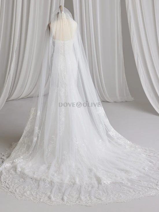 

Sequined Lace Appliques Wedding Veils Sparkly Hair Accessories Bride Veil Party One Layer with Comb Bridal Veil Customized