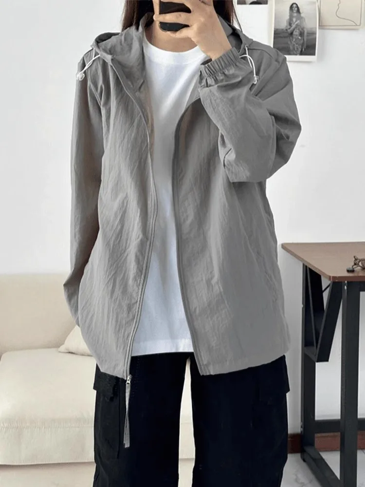 

Куртка с защитой от ультрафиолета Qui Dry Ice Silk для мужчин и женщин, легкое спортивное пальто на открытом воздухе с капюшоном, летнее моющееся солнцезащитное пальто...