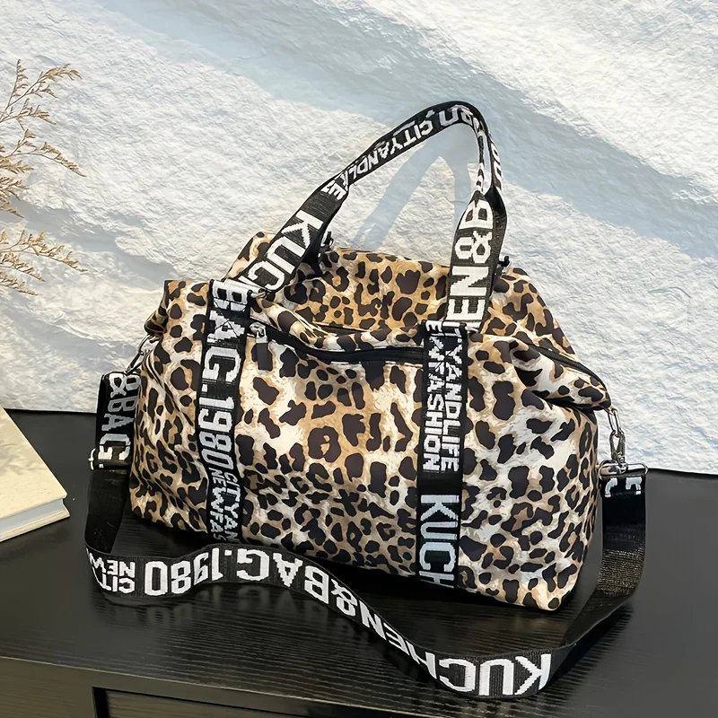 

Large Capacity Leopard Print Travel Duffel Bag, Multi-Functional Chic Tote Bag, Leisure Sports and Fitness Bags