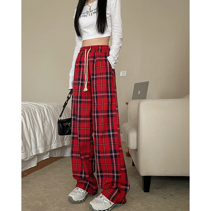 Pantaloni scozzesi rossi da donna Primavera Autunno 2025 Nuovi pantaloni larghi al pavimento a gamba larga retrò taglie forti