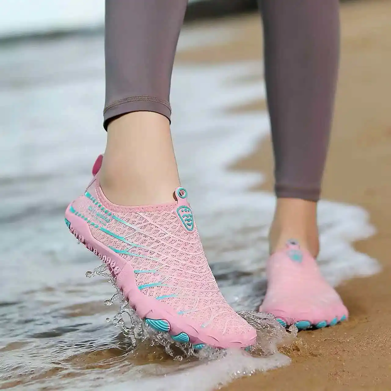 Women's Outdoor Canyoning Shoes Quick Dry Non Slip Beach Trekking Water Shoes Ladies Breathable Wading Sneakers