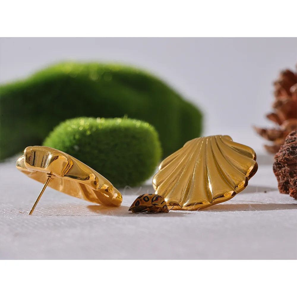 Yhpup Fashion Metal Shell Gold Color Stud Earrings Women Waterproof Stainless Steel Beach Seaside Holiday Summer Jewelry Bijoux