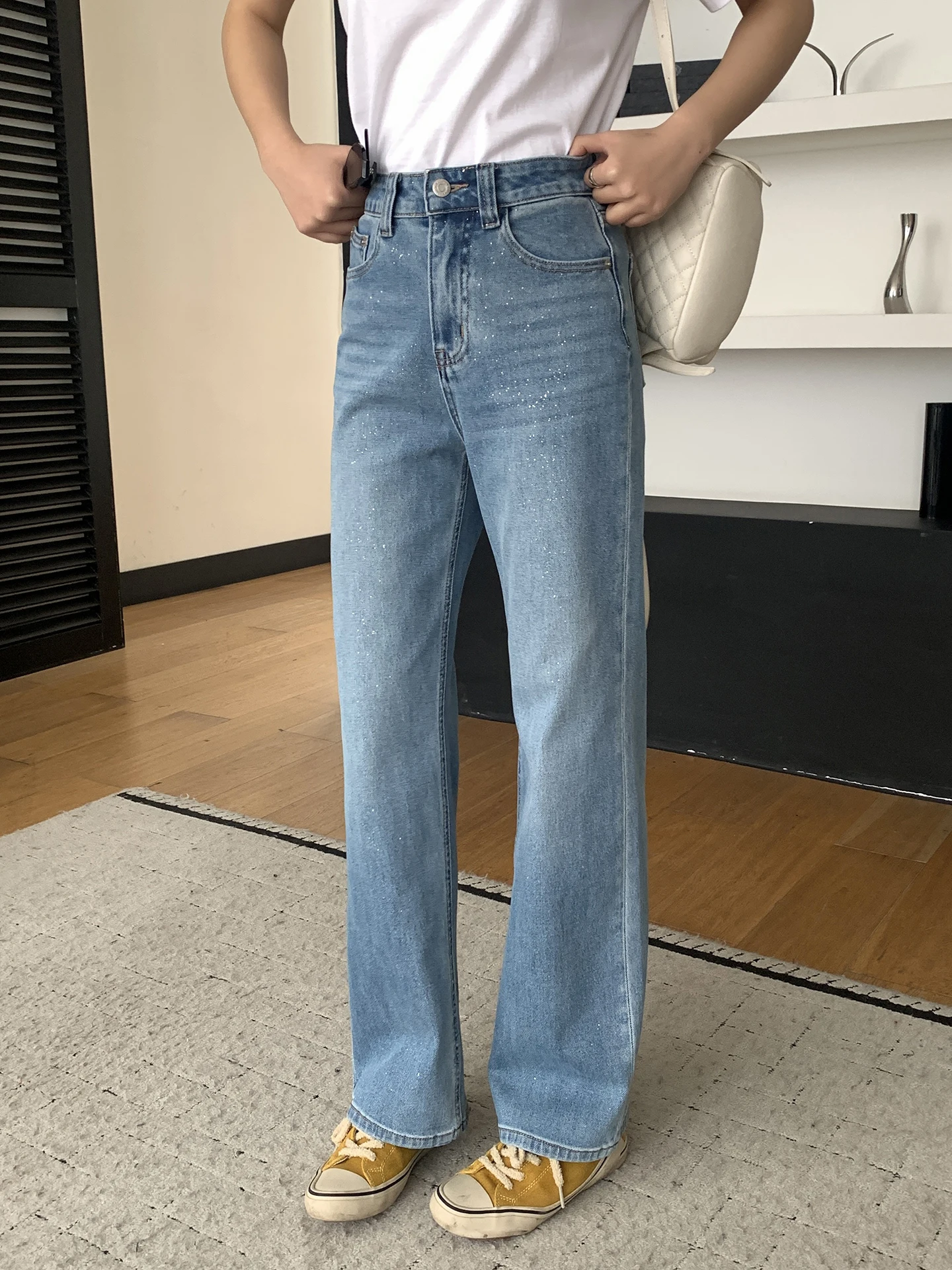 

Женские джинсы Slim Fit с широкими штанинами, высокой талией, прямым кроем, из денима, с четырехсторонним стрейчем, с блестящими стразами, новинка весенней коллекции