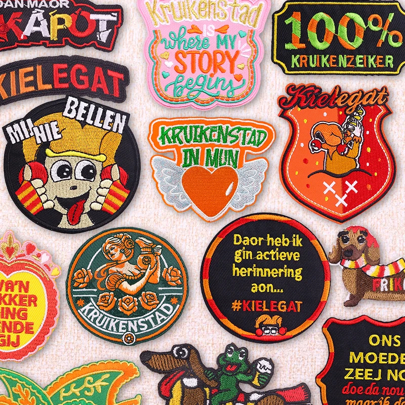 Kruikenstad Carnaval Embroidered Patches Iron On Patch Cartoon Dog Heart Applique For Clothing Jacket Backpack DIY Decoration