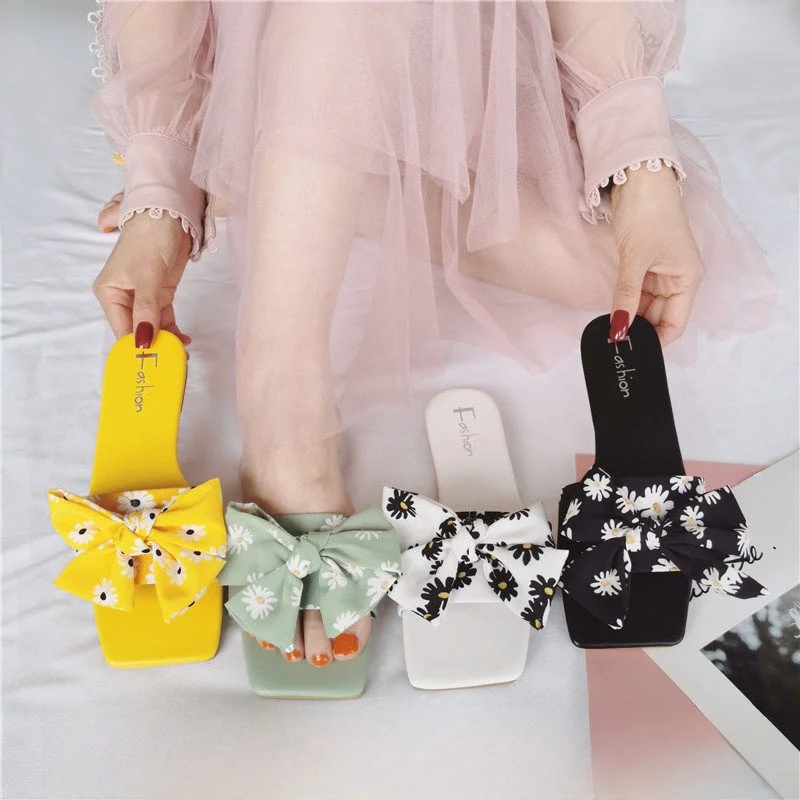 

2024 New Floral INS Sle Women's Outdoor Summer Faion Trend Beach oes Anti-slip Breathable Qui-drng Lightweight Sandals