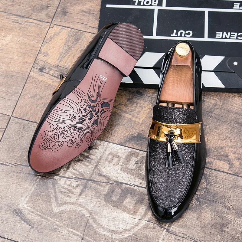 

Italian Tassel Loafers Shoes Men Casual Man Men's Dress Patent Leather for Mens Gold Moccasins Business Pointed Bussiness Luxury