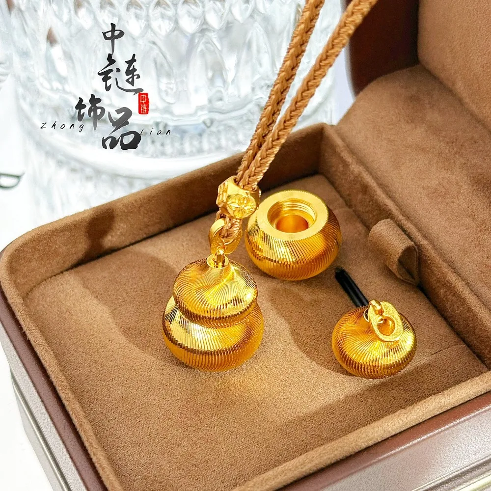 Flashy brushed sachet gourd pendant 9999gold