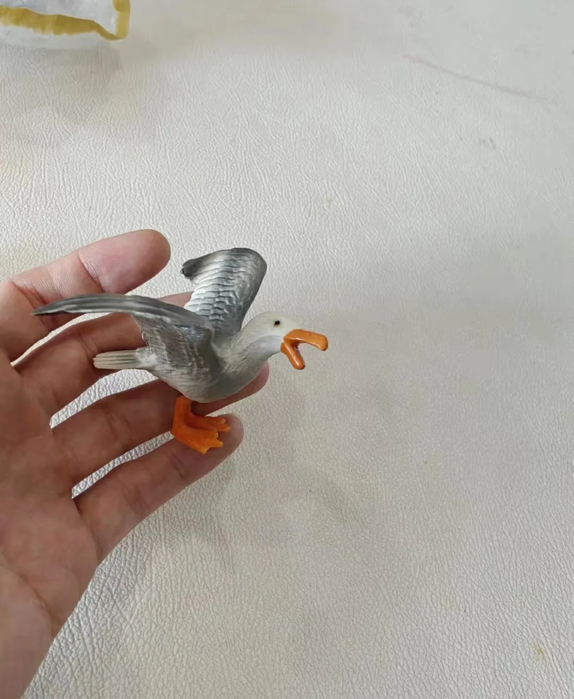 mini  small pvc  figure model   seagull   out of print