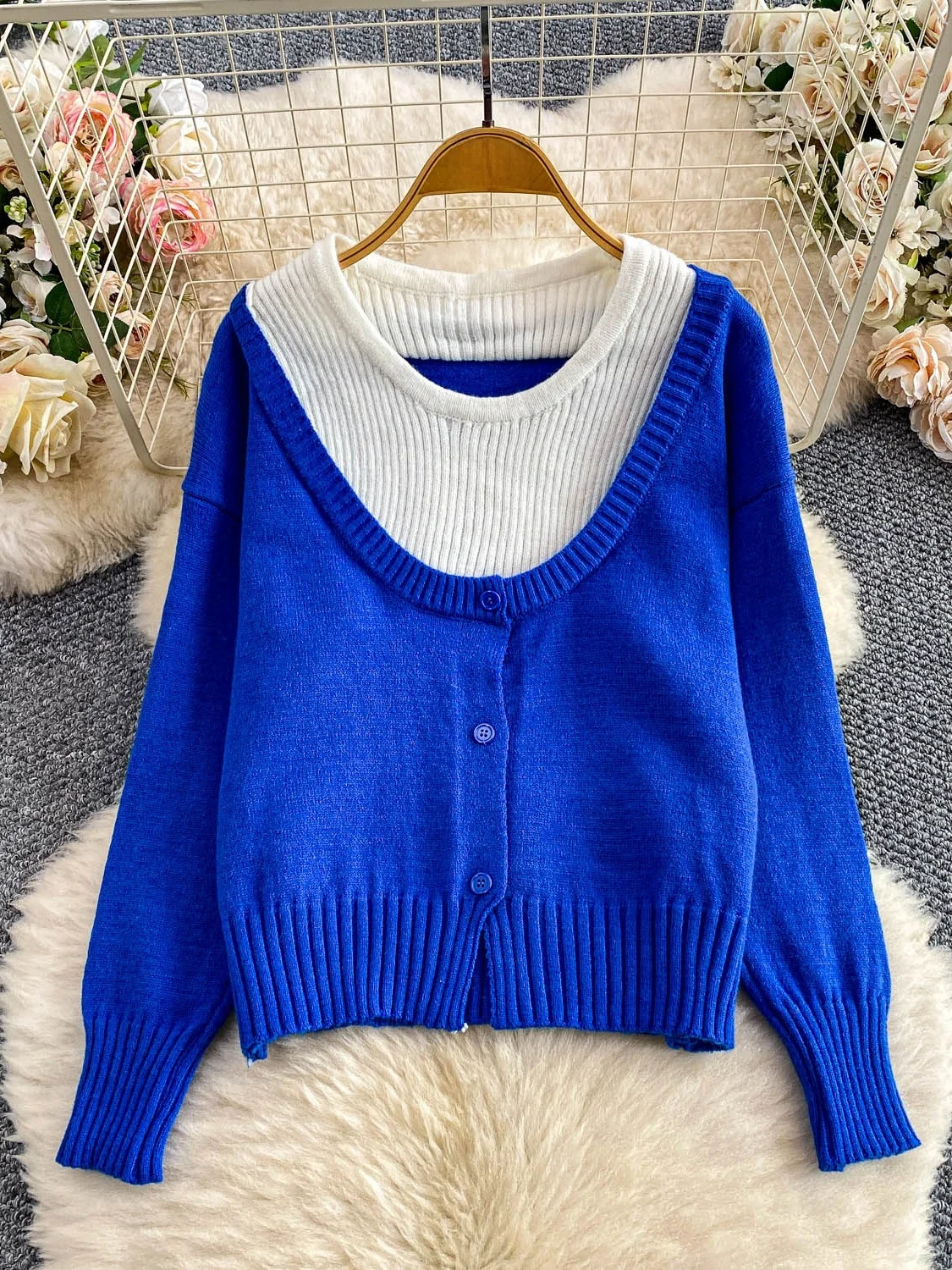 

Новый женский осенний вязаный свитер свободного кроя с длинным рукавом и круглым вырезом, имитация двухслойности, стройнящий топ