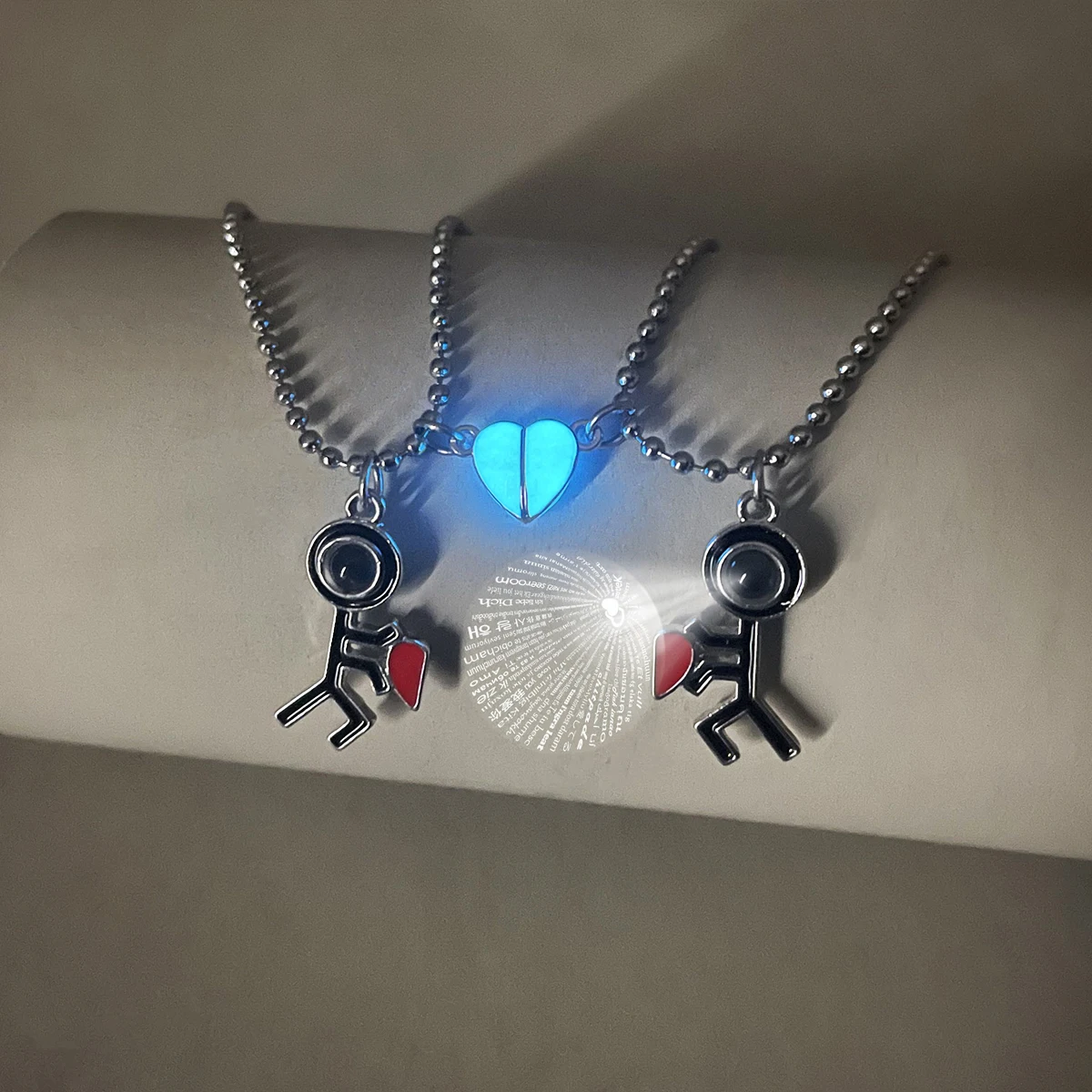 Fashion Projection Couple Necklace - Love Figurines for Men And Women