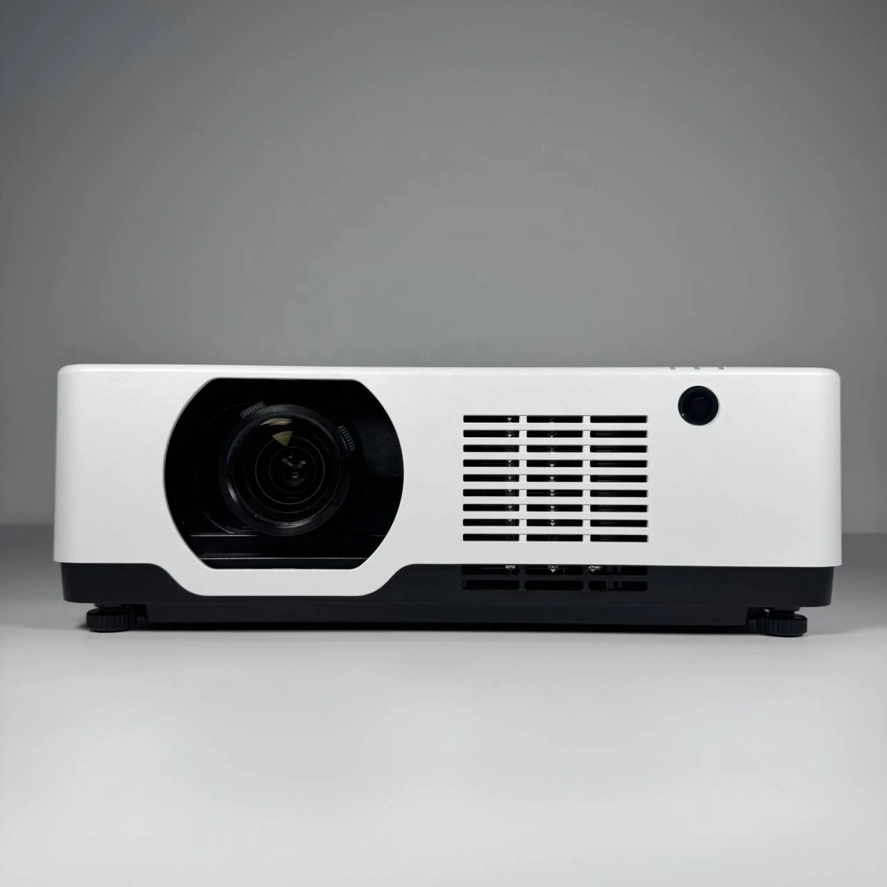 SMX 6500 Lumen 4K Laser Projector 3840x2160 Short Throw Laser Projector Mapping