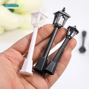 6/12pcsミニチュア街灯プラスチックモデルドールハウス用鉄道列車ランプマイクロランドスケープDIYフェアリーガーデンクリスマス装飾 10ベストセールスミニチュアクリスマスデコレーション-5