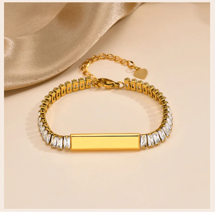 Personalisiertes Namens-Baby-Blumen-Armband, 18K Vergoldeter Blumen-ID-Anhänger für Kinder, Wasserfestes Anlaufgeschütztes Geburtstagsgeschenk – Detail 9