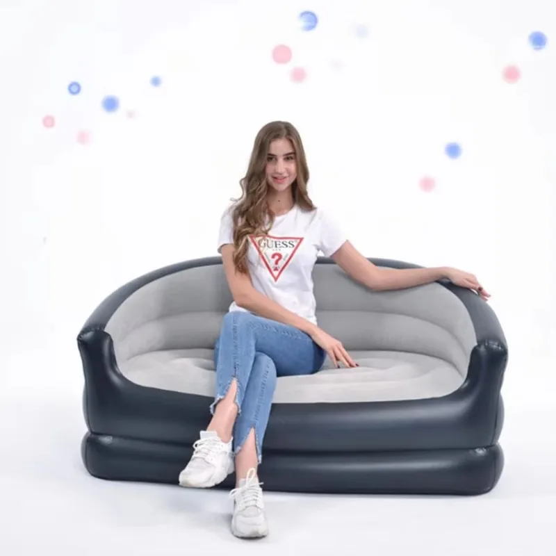 リビングルームの椅子ソファを膨らませる巨大なポータブルインフレータブルカウチ（大人用）